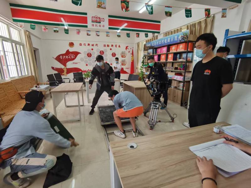 贺州广告片拍摄公司：极简主义践行者，少即是多的视觉哲学
